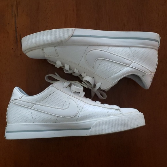 Nike brs shoes white Clearance